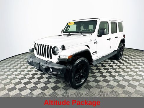 Used 2021 Jeep Wrangler Unlimited Sahara image 6