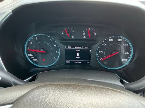 Used 2018 Chevrolet Equinox LT FWD image 23