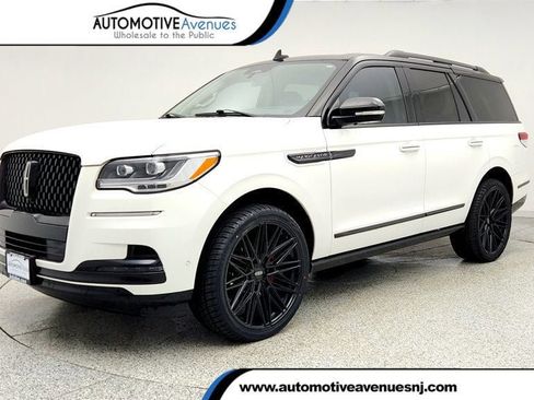 Used 2024 Lincoln Navigator Black Label image 1