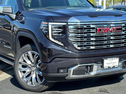 Used 2025 GMC Sierra 1500 Denali AWD/4WD image 3