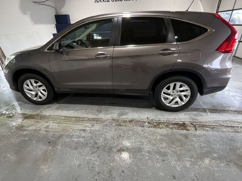 Used 2016 Honda CR-V EX image 2