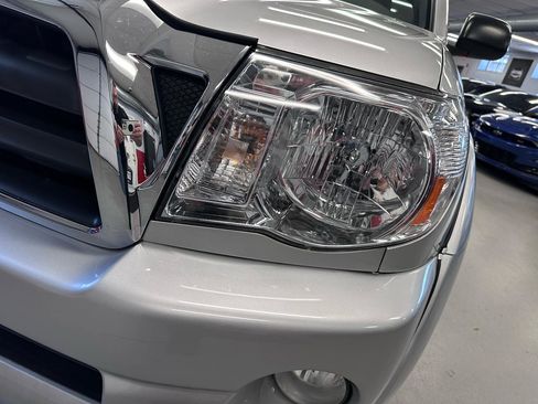 Used 2011 Toyota Tacoma 4x4 Access Cab V6 w/ SR5 Pkg #2 image 18