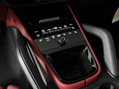 New 2026 Porsche Cayenne Coupe AWD/4WD image 14