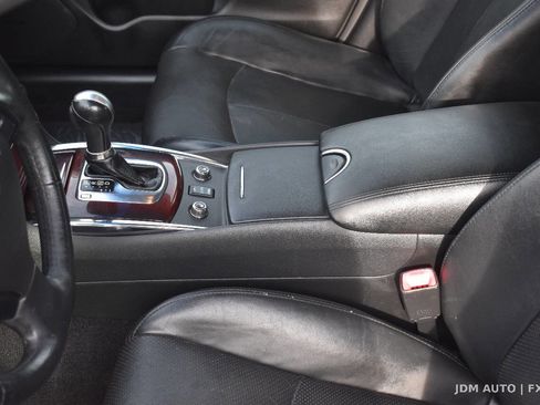 Used 2013 INFINITI G37 x Sedan w/ Premium Pkg AWD/4WD image 27