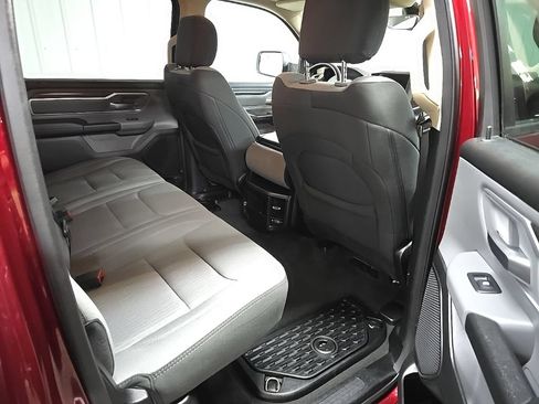 Used 2020 RAM 1500 Big Horn AWD/4WD image 17