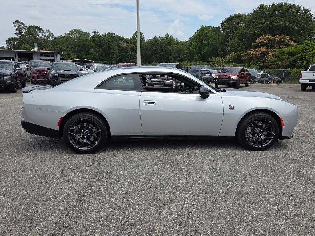 Used 2026 Dodge Charger Scat Pack w/ Blacktop Package AWD/4WD image 11
