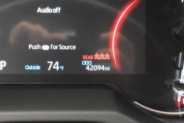 Used 2025 Toyota RAV4 LE AWD/4WD image 37