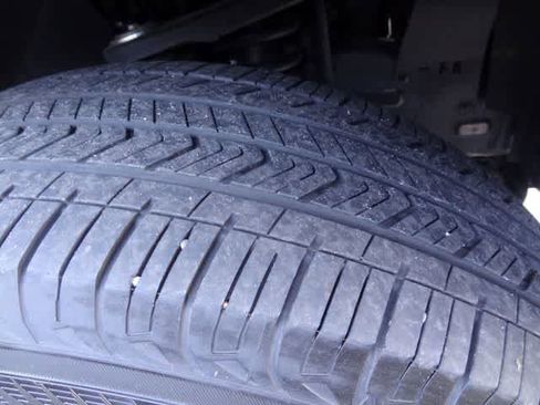 Used 2025 Toyota Tundra Limited AWD/4WD image 17
