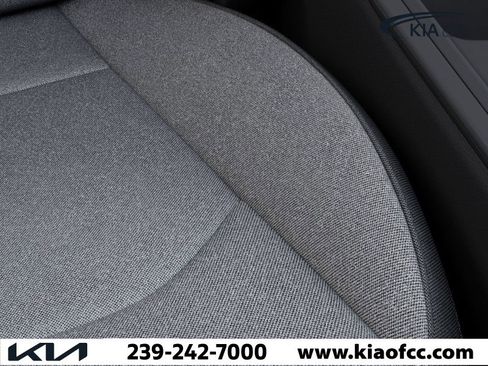 New 2026 Kia K4 LXS image 24