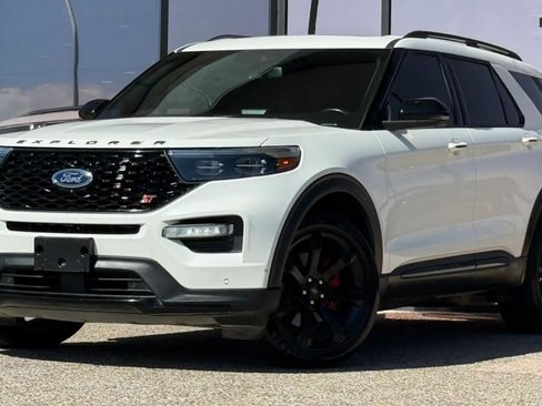 Used 2021 Ford Explorer ST w/ Equipment Group 401A AWD/4WD image 2