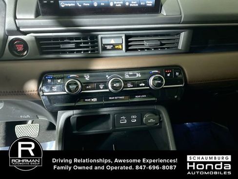 Used 2025 Honda Pilot Elite image 10