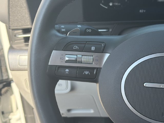 Certified 2025 Hyundai Kona SEL FWD image 17