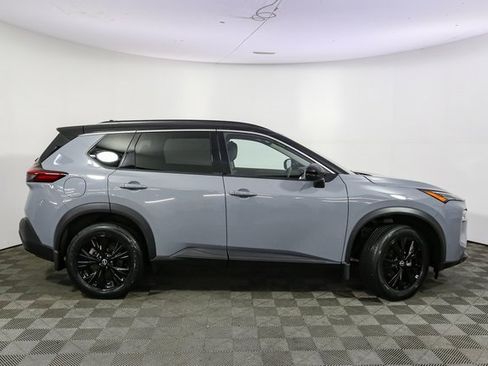 Used 2023 Nissan Rogue SV w/ SV Premium Package image 13
