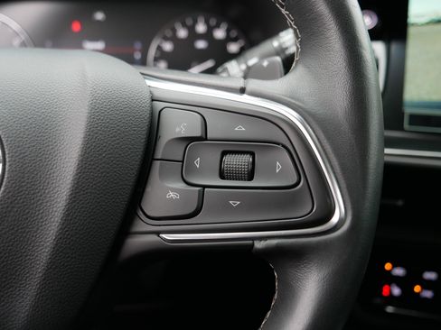 Used 2023 Buick Envision Preferred image 29