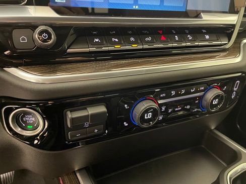 New 2024 Chevrolet Silverado 1500 LT w/ Z71 Off-Road Package image 29