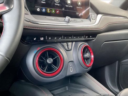 Certified 2025 Chevrolet Blazer RS FWD image 32