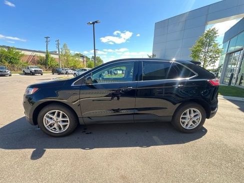 Used 2024 Ford Edge SEL w/ Convenience Package AWD/4WD image 8