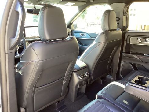 New 2026 Ford Explorer ST-Line w/ ST-Line Street Pack AWD/4WD image 20