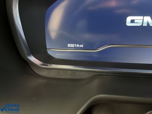 Used 2023 GMC Yukon SLT image 17