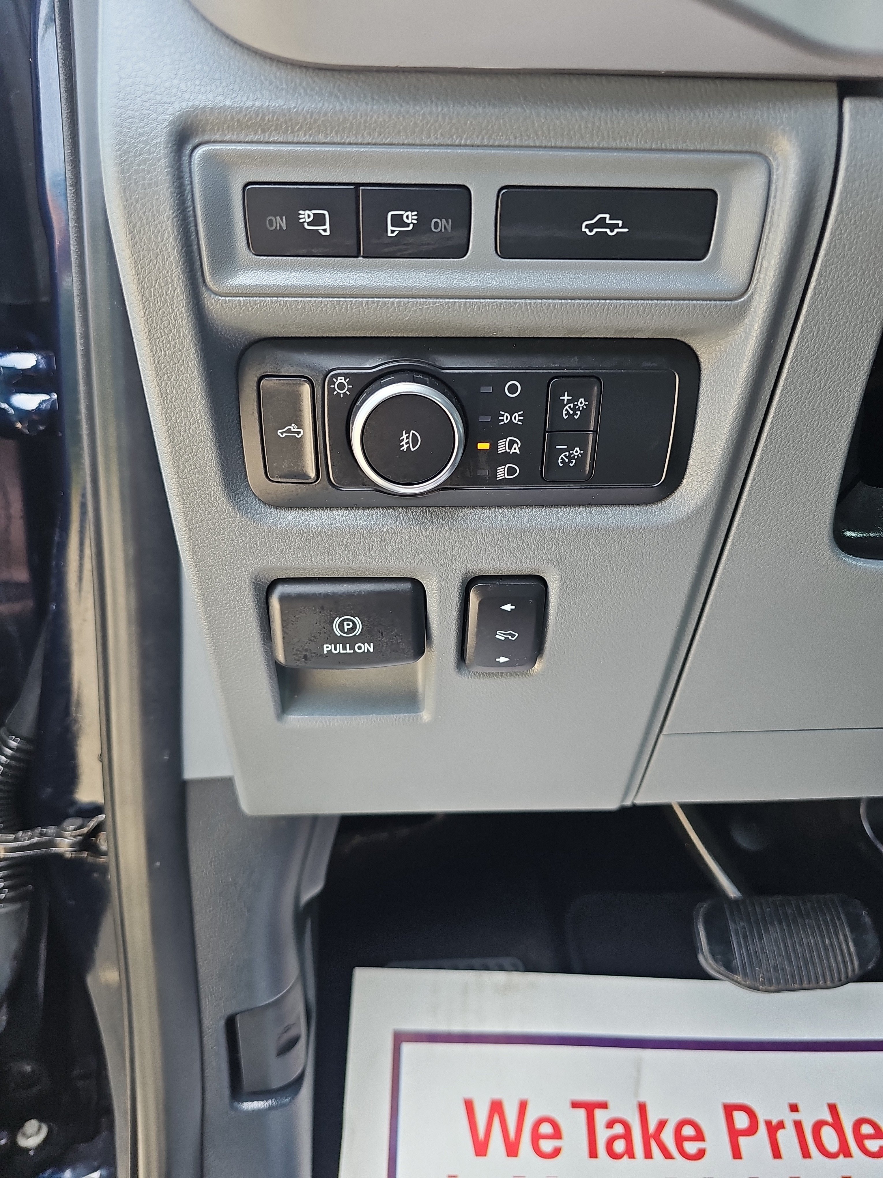 Used 2022 Ford F150 XLT w/ Equipment Group 302A High RWD image 23