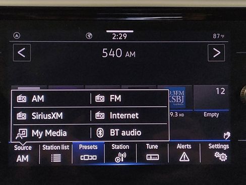 Used 2022 Volkswagen Atlas Cross Sport SE FWD image 25