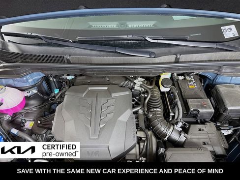 Used 2025 Kia Carnival SX Prestige image 38