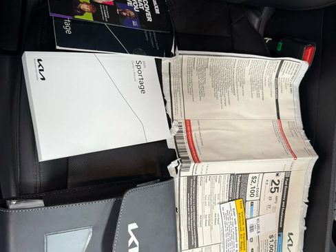 Used 2025 Kia Sportage X-Line image 32