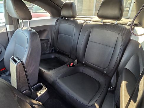 Used 2014 Volkswagen Beetle 2.5 image 13