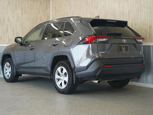 Used 2019 Toyota RAV4 LE w/ All Weather Liner Package AWD/4WD image 7