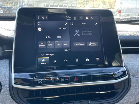 New 2026 Jeep Compass Latitude AWD/4WD image 17