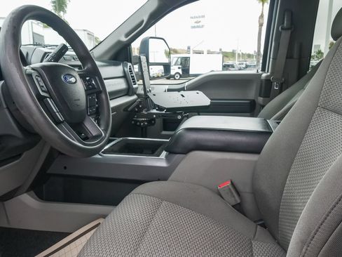 Used 2017 Ford F350 XLT w/ XLT Value Package RWD image 15