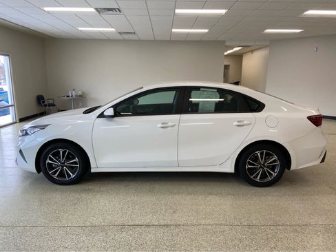 Used 2024 Kia Forte LXS image 10