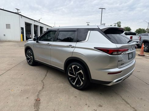 Used 2022 Mitsubishi Outlander SE AWD/4WD image 28