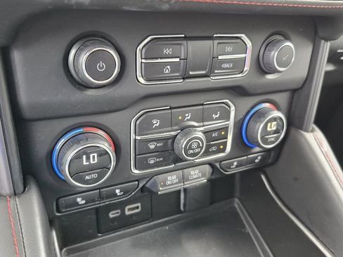 Used 2023 Chevrolet Tahoe RST w/ Luxury Package RWD image 19