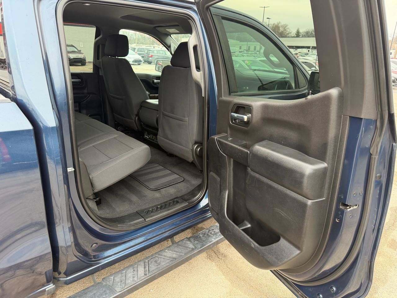 Used 2020 Chevrolet Silverado 1500 LT w/ All-Star Edition AWD/4WD image 11