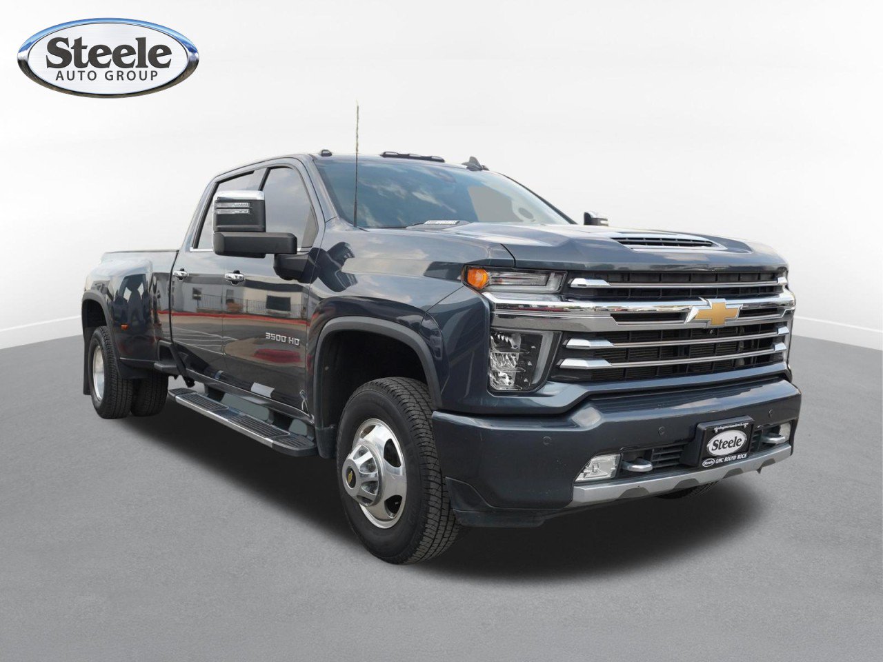 Certified 2020 Chevrolet Silverado 3500 High Country w/ Technology Package AWD/4WD image 3