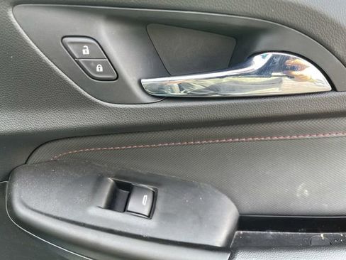 Used 2021 Chevrolet TrailBlazer RS w/ Convenience Package image 35