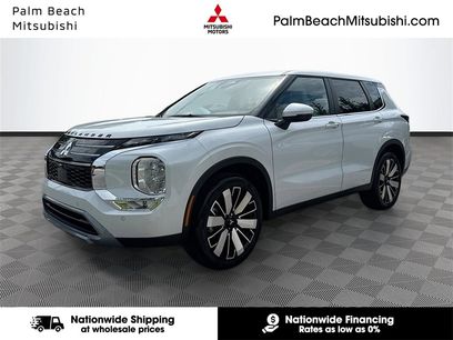New 2025 Mitsubishi Outlander SE