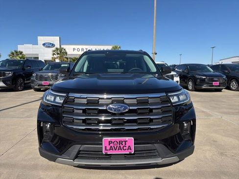 New 2026 Ford Explorer Active w/ Active Comfort Package image 2