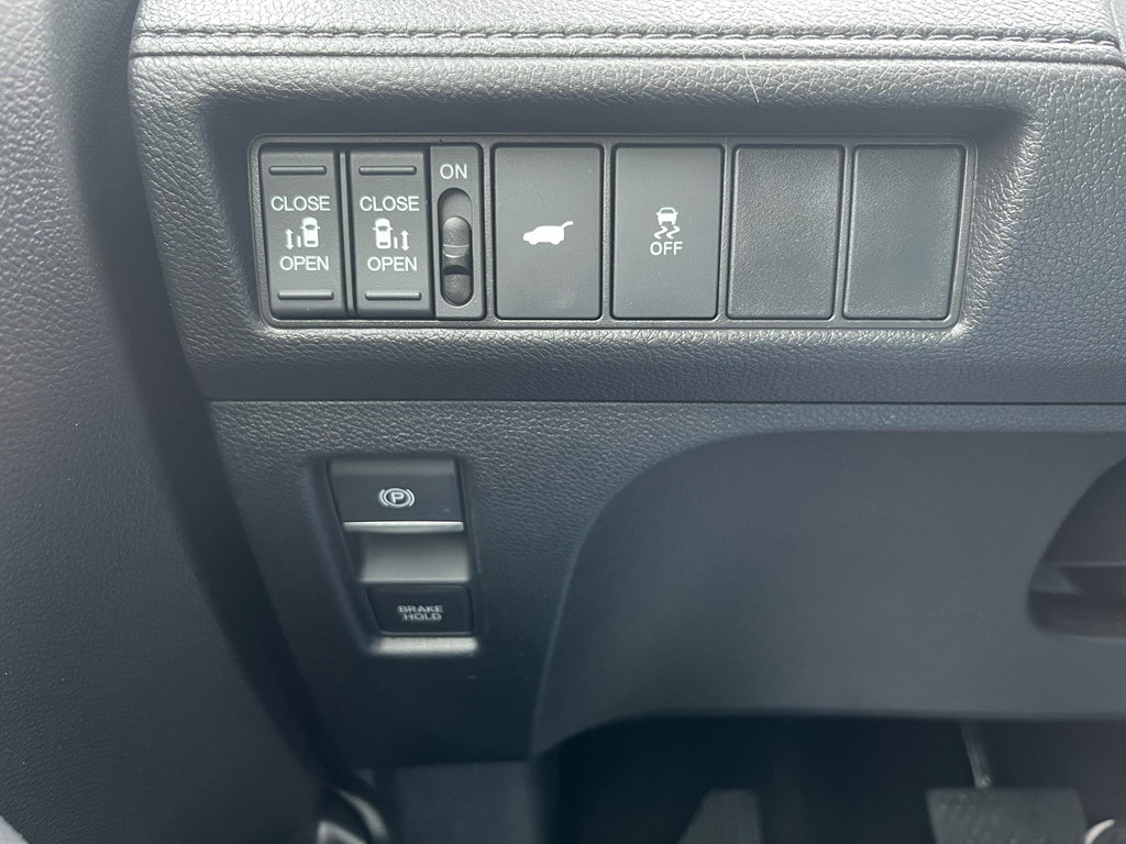 Used 2025 Honda Odyssey Sport-L image 32