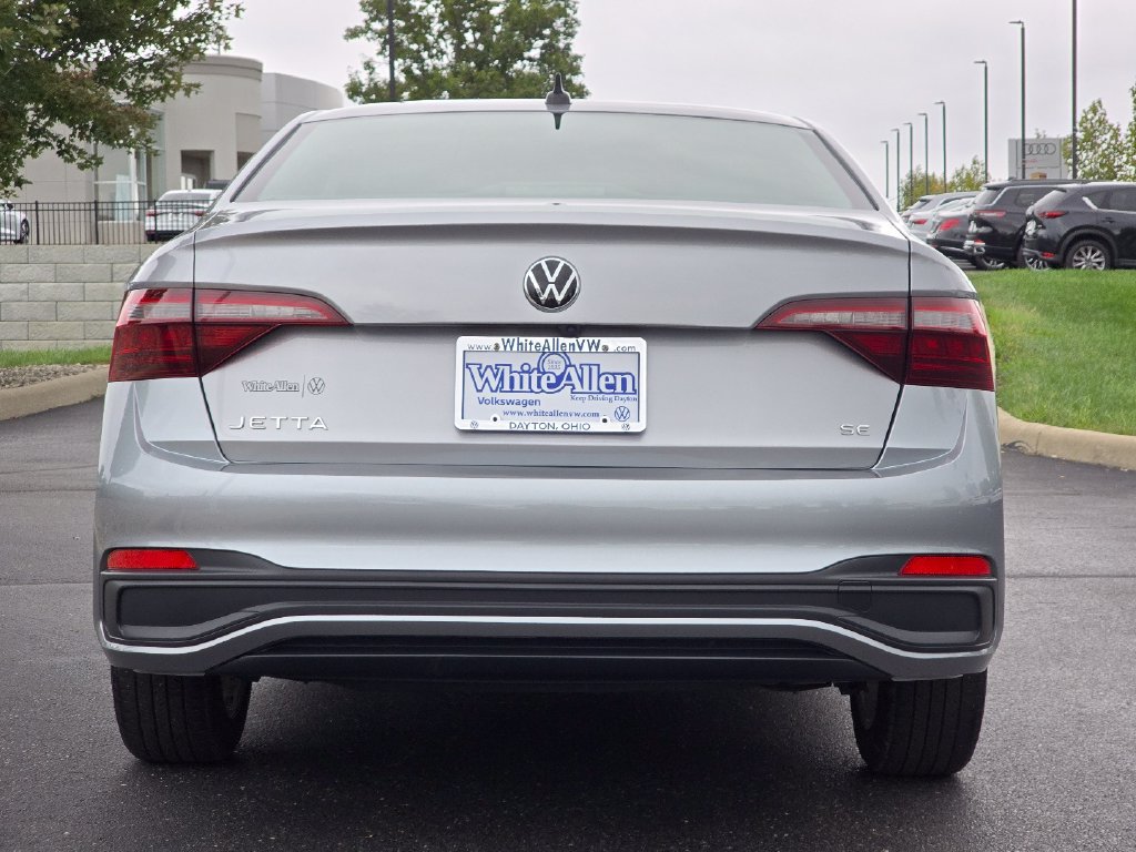 Used 2024 Volkswagen Jetta SE FWD image 21