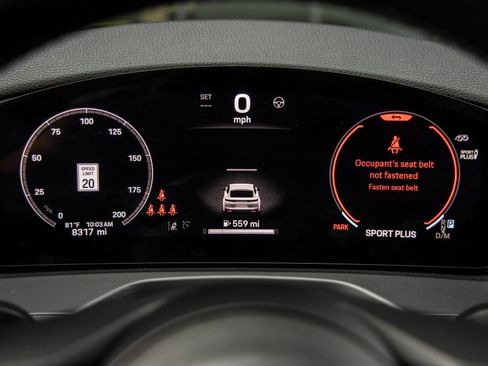 Used 2025 Porsche Panamera image 27