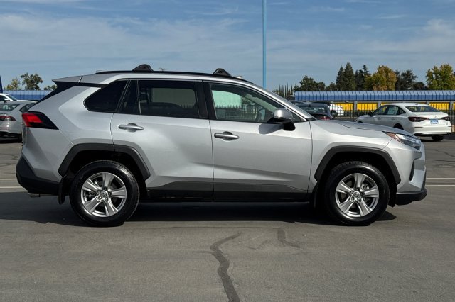 Used 2024 Toyota RAV4 XLE w/ Convenience Package AWD/4WD image 3