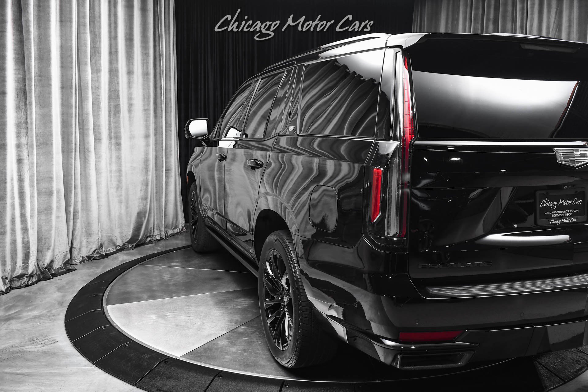 Used 2021 Cadillac Escalade Sport Platinum w/ LPO, ONYX Package AWD/4WD image 46