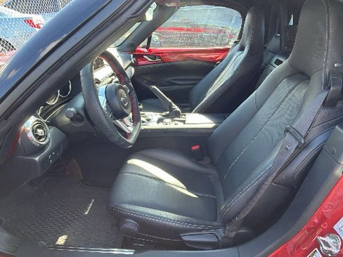 Used 2024 MAZDA MX-5 Miata Grand Touring RWD image 28
