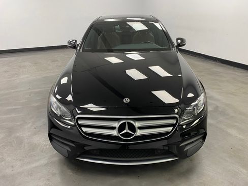 Used 2018 Mercedes-Benz E 300 4MATIC w/ Premium 2 Package image 8