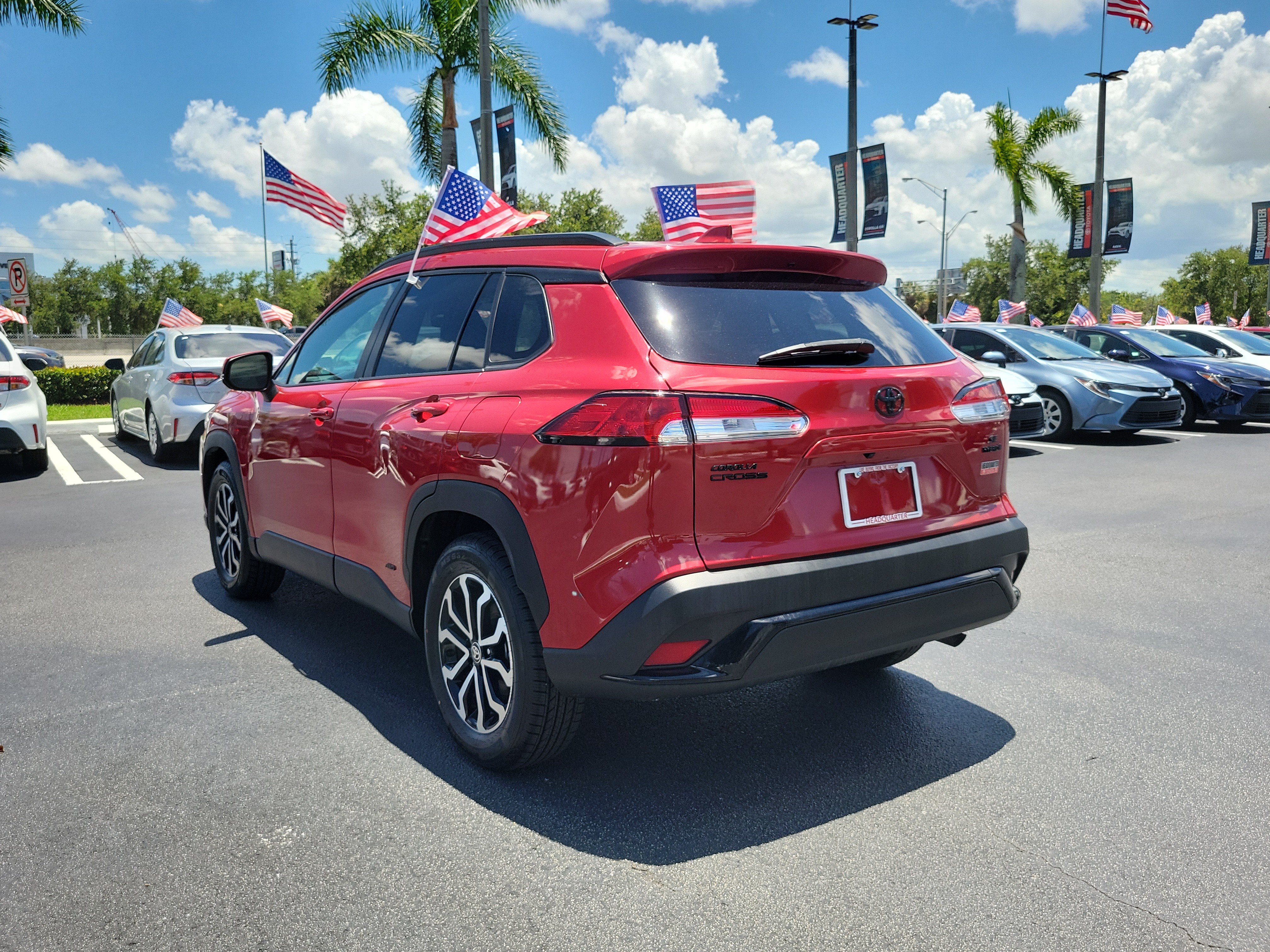 Used 2023 Toyota Corolla Cross AWD Hybrid image 9
