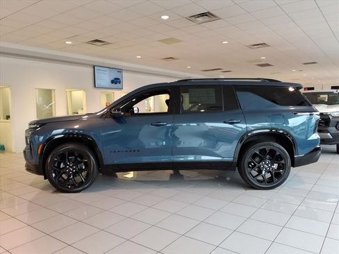 New 2026 Chevrolet Traverse RS image 4