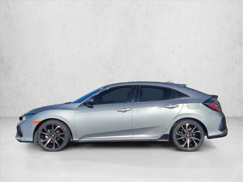 Used 2018 Honda Civic Sport image 8