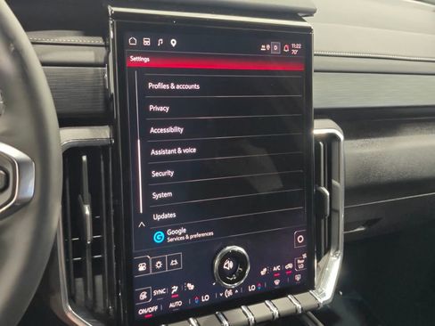 Used 2025 GMC Acadia Elevation w/ Elevation Premium Package FWD image 42